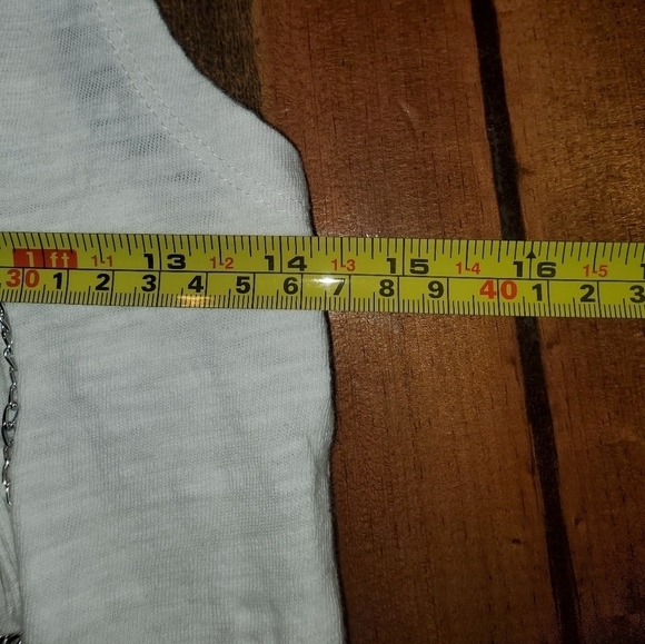 FOREVER 21 White Shredded Cutout Cross Tank Top - Small - Picture 6 of 7